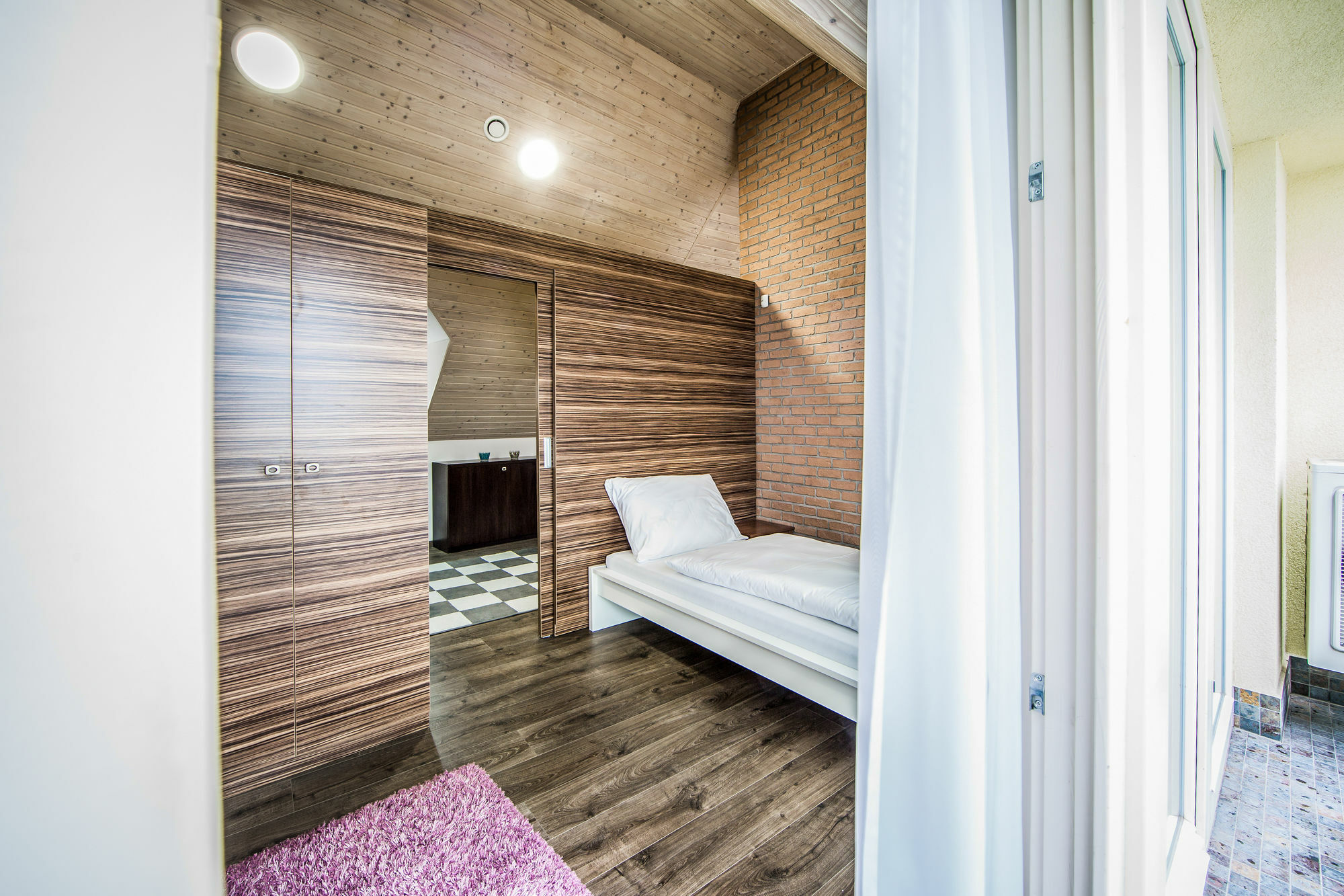Aplend City Bastova 1 Братислава Экстерьер фото